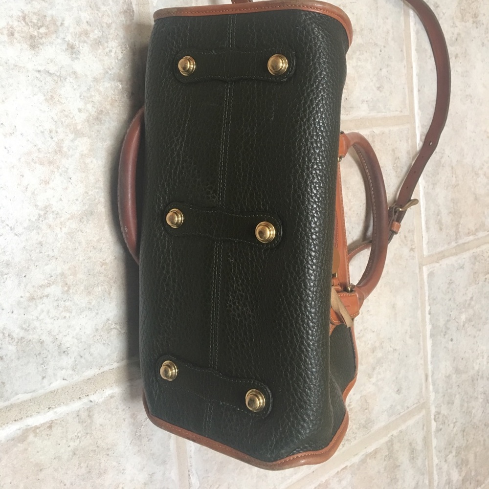 Dooney and Bourke leather bag - Picture 3 of 3